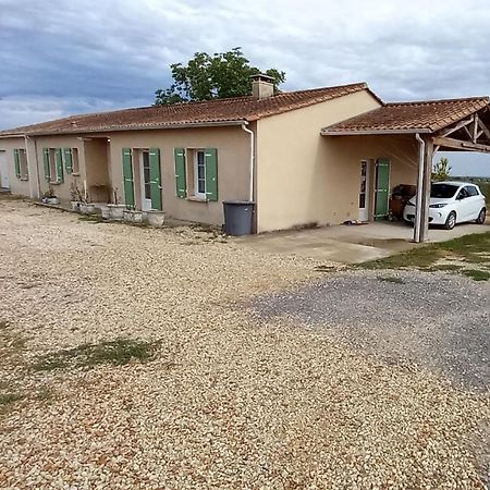 Chambre Familiale Dans Maison Au Calme Segonzac  Zewnętrze zdjęcie